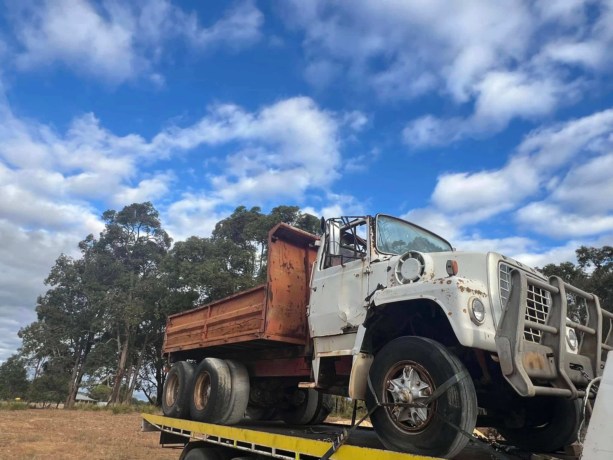 heavy equipments - westside tilt tray